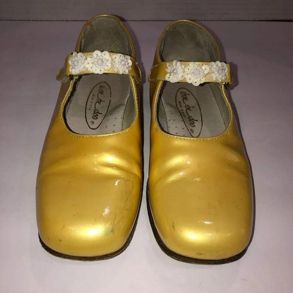 Shoe be Doo US 12 EU 30 Low Gold White Flower Sequins Mary Jane Shoes